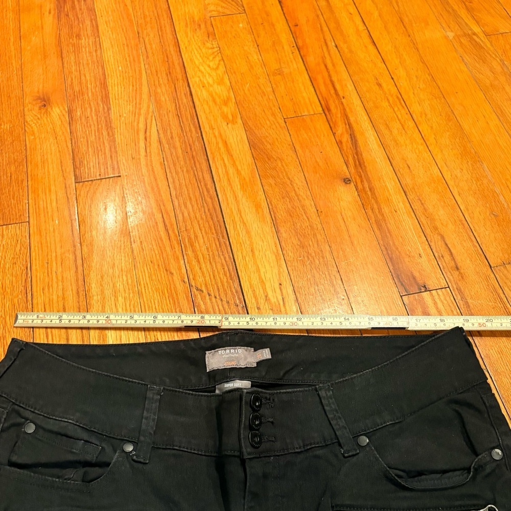 Torrid Super Soft Black Moto Skinny Jeans — Women’s Plus Size - Picture 3 of 6